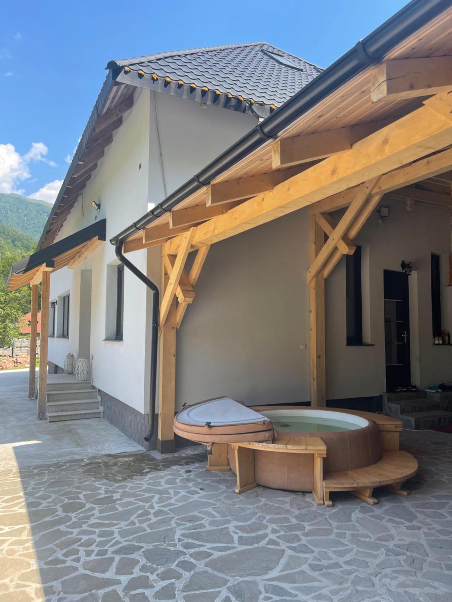 Casa Tudor 파디스 외부 사진